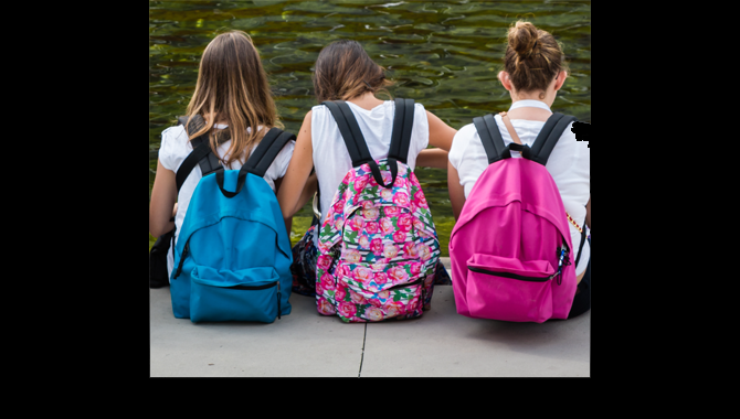 Kids with backpacks