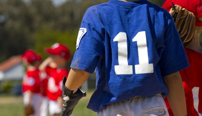 Youth baseball players