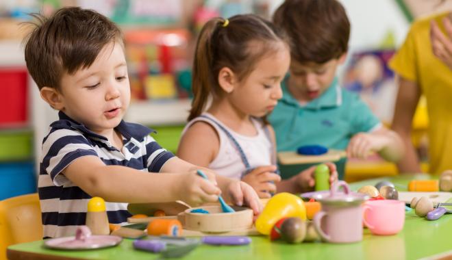 children cooking