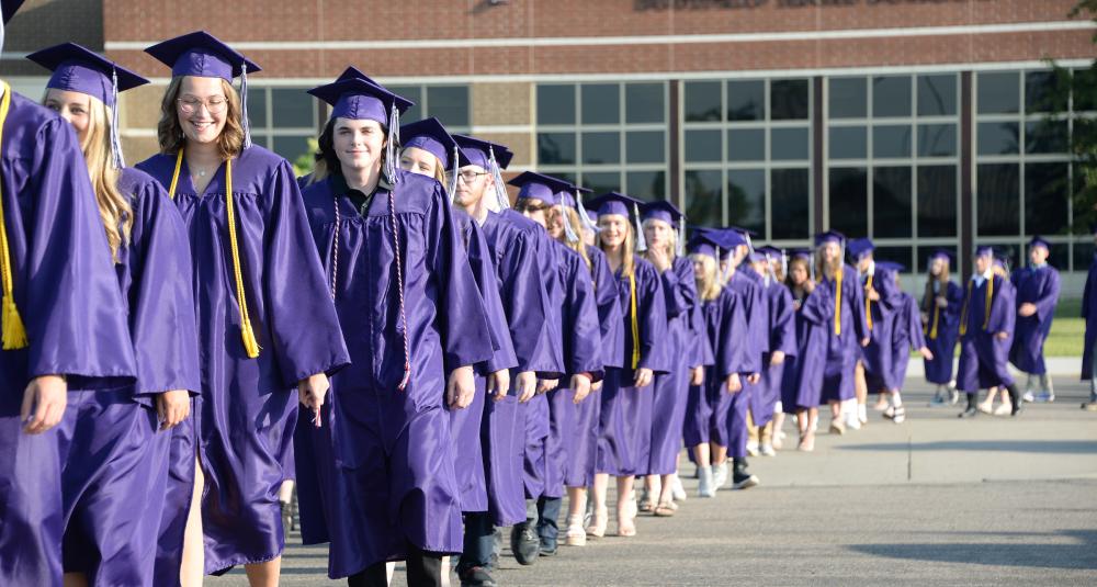 Graduates enter stadium